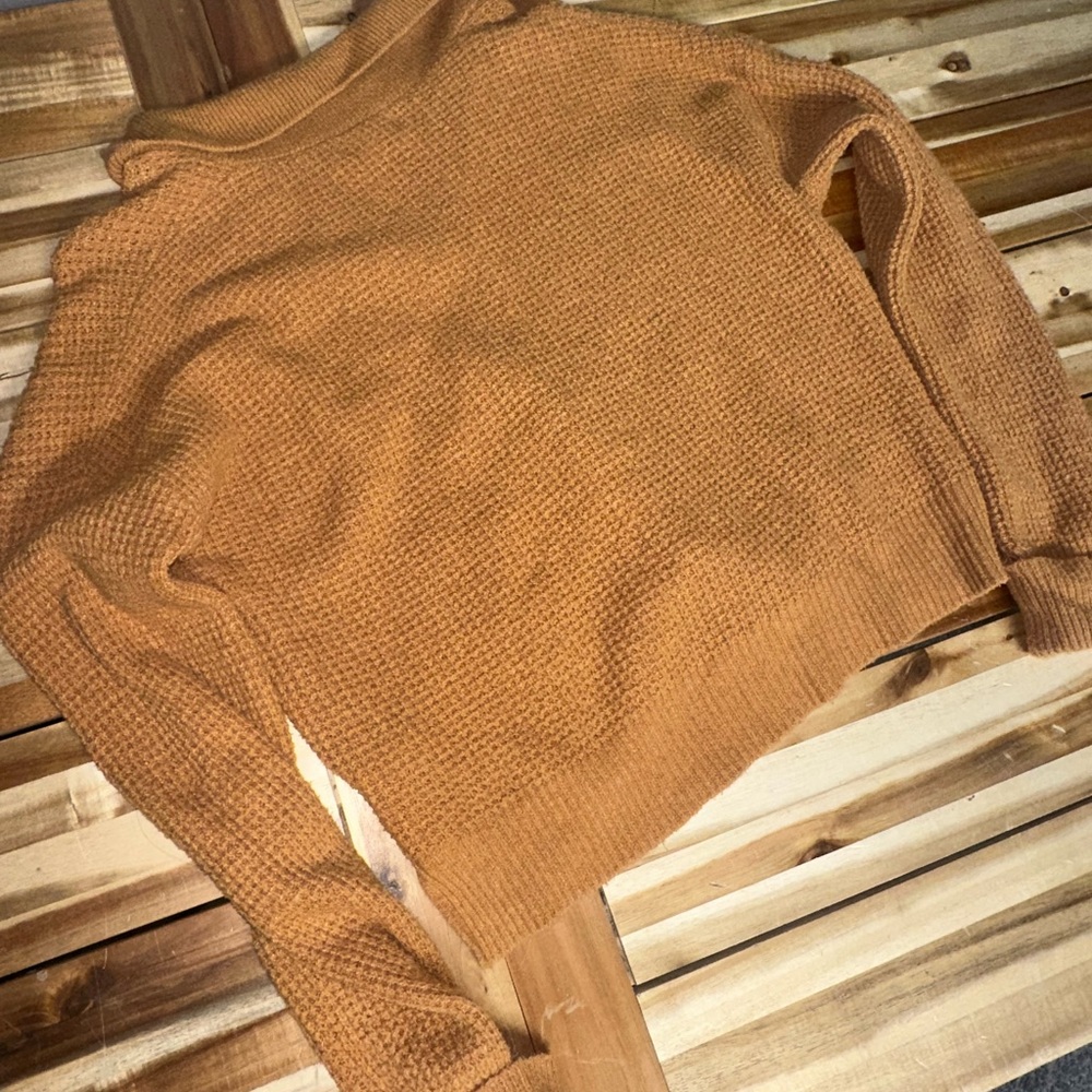 William Rast Textured V-Neck Sweater - Picture 4 of 6